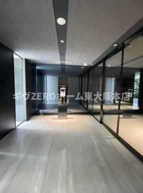 S-RESIDENCE難波大国町Unoのロビー