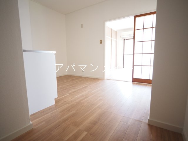 【居間・リビング】 | コートヒルズ | 戸塚周辺ならアパマンメイトへＬｅｔｓ Ｇｏ ！