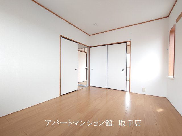 プラドールの洋室