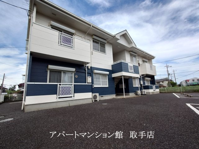 プラドールの外観
