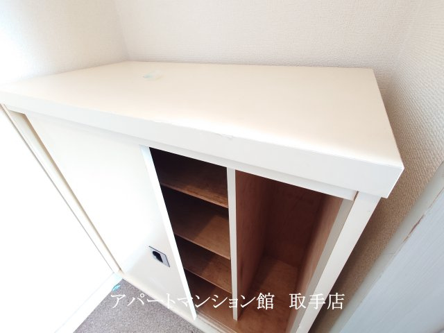 プラドールの収納