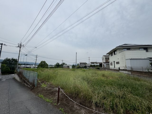 -三丁目不動産-秩父市下影森　敷地389坪の前面道路含む現地写真