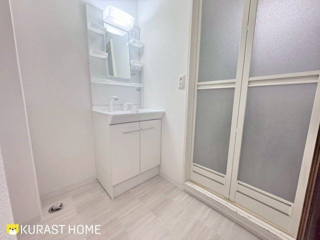 円明寺ヶ丘南第1住宅第1棟　1階の洗面所