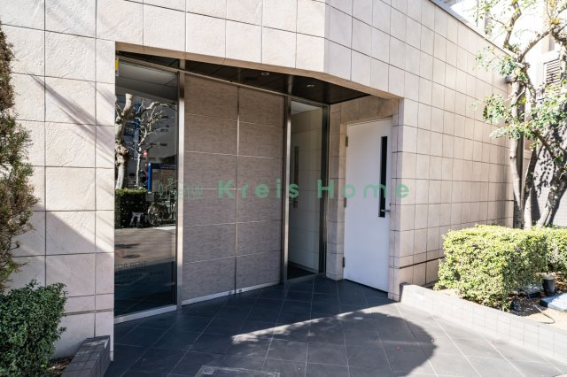 パークアクシス八丁堀のエントランス