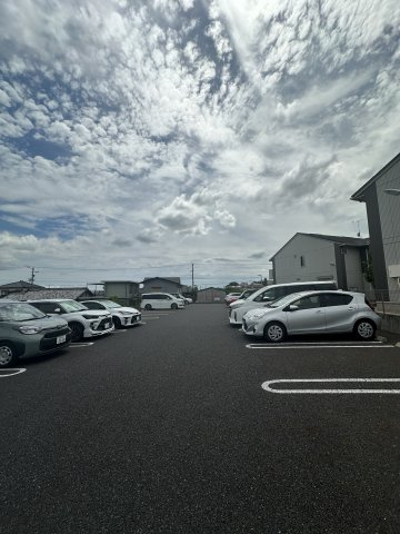 ＺＩＬＬＩＯＮ　A棟の駐車場