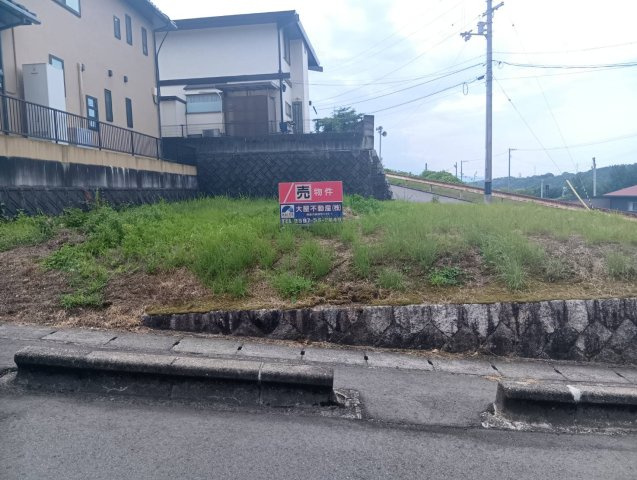 西条市下島山甲220-122の外観