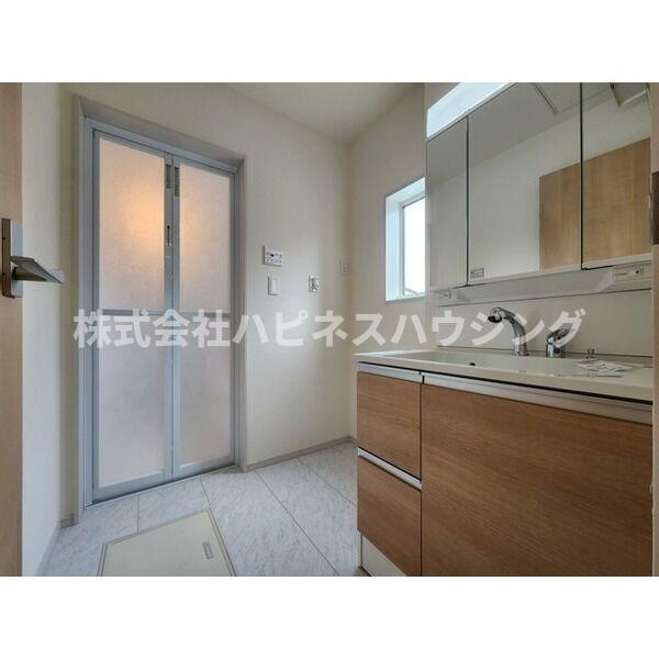 Ｋｏｌｅｔ野田市～コレットノダシ～の独立洗面台