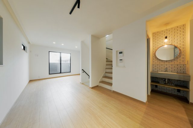 【居間・リビング】の画像