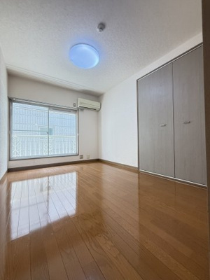 【寝室】 | サン・マジェスタ