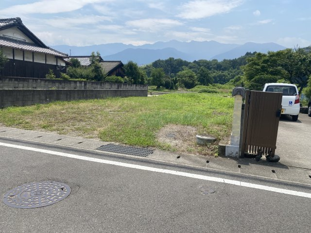 西条市下島山甲2489-1の外観