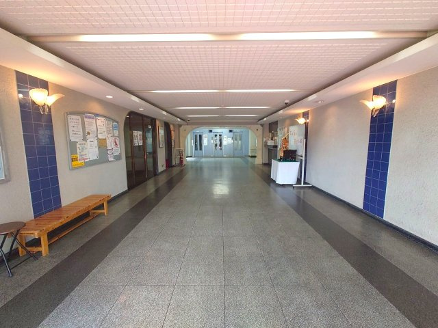 ◆２０２５年５月室内リノベーション済みの美室◆高層階のため眺望良好◆山科ハイツのエントランス|エントランス