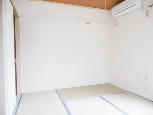 シャルムⅡの居間・リビング|別号室の参考写真です。