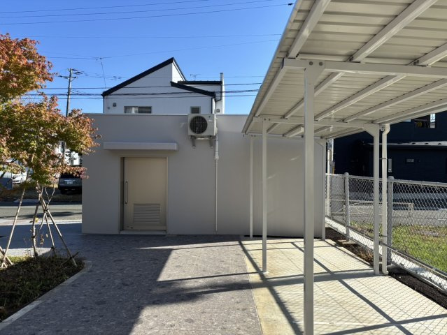 ウィザースレジデンス盛岡サザンテラスの駐輪場|雨の日でも自転車を安心して置くことができます。