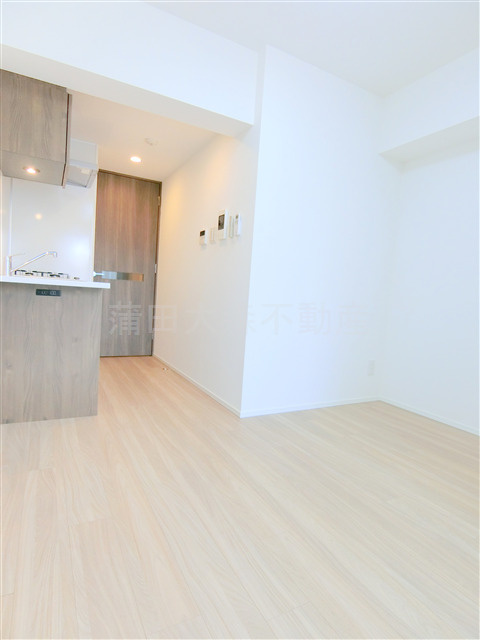 クレストコート池上六丁目＠仲介手数料無料の居間・リビング|リビング　6.2帖