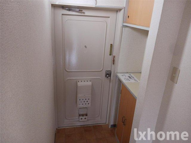 ミタカハイツの玄関|きれいな玄関です