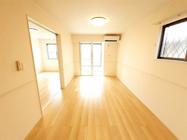 ＦｅｌｉｃｅⅡ（フェリーチェ）の居間・リビング