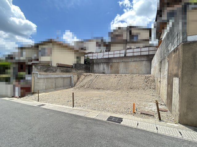 建築条件なし売土地●約４４坪●整形地●お好みのハウスメーカーや工務店で建築可能●宇治市宇治蛇塚の外観|現地(２０２５年７月撮影)
