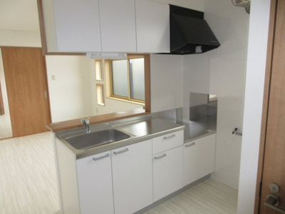 【キッチン】 | コーポミウラ