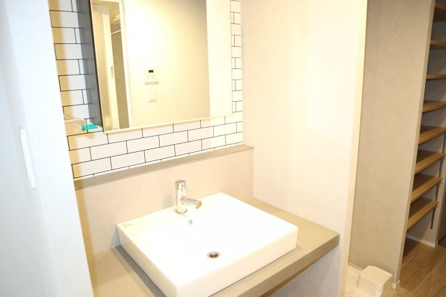 MAYA HAUSの洗面所