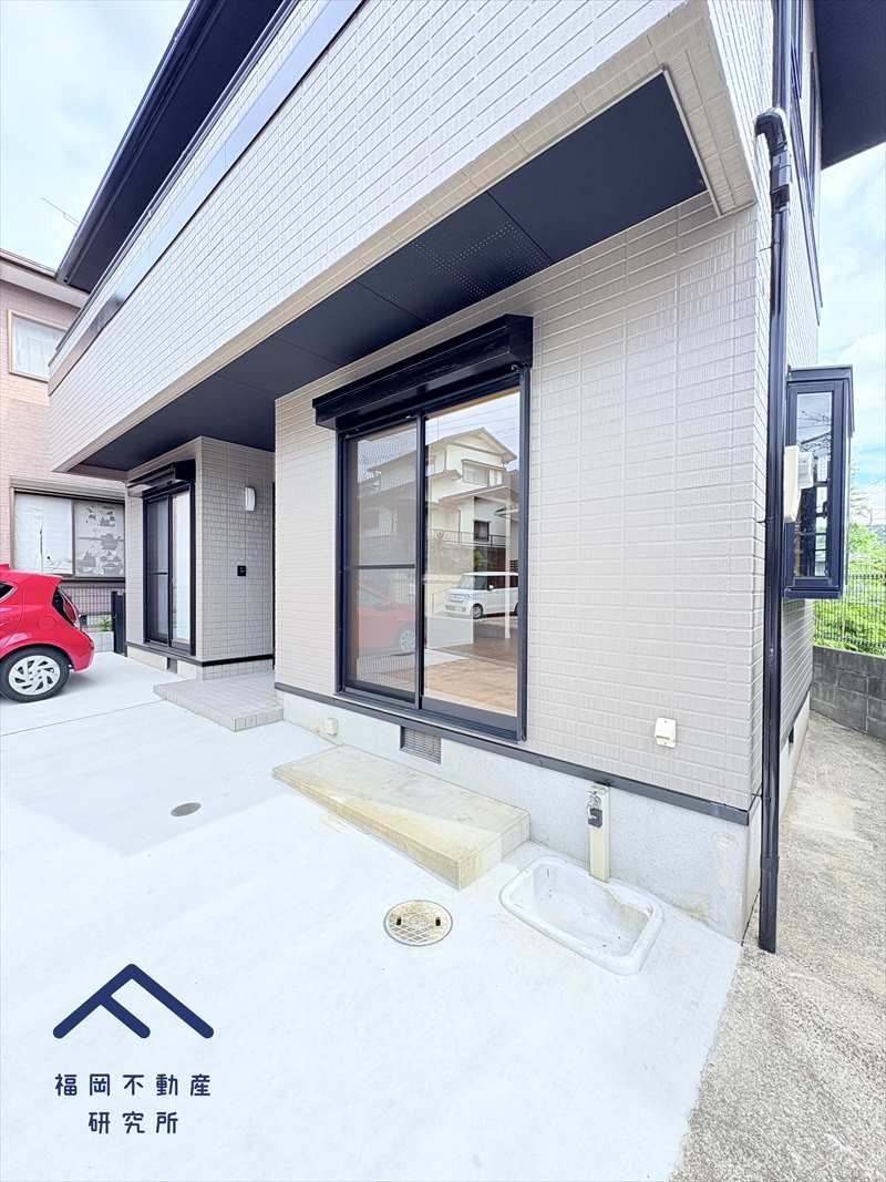 東区青葉３丁目　戸建ての駐車場