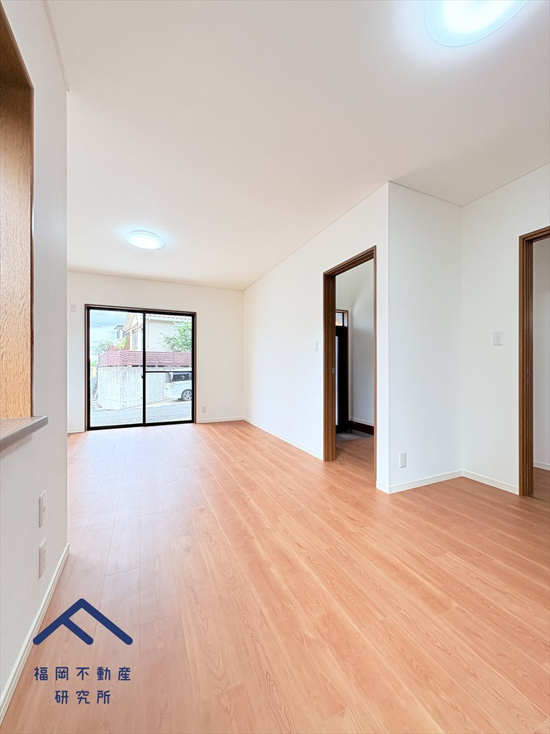 東区青葉３丁目　戸建ての居間・リビング