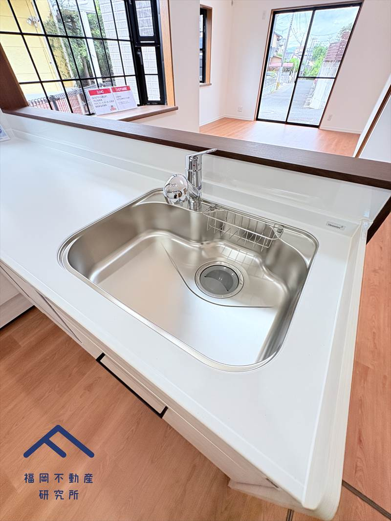 東区青葉３丁目　戸建てのキッチン