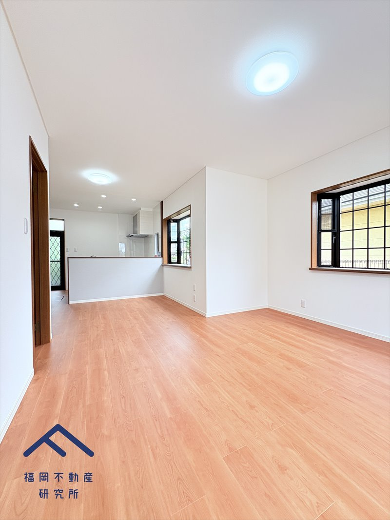 東区青葉３丁目　戸建ての居間・リビング