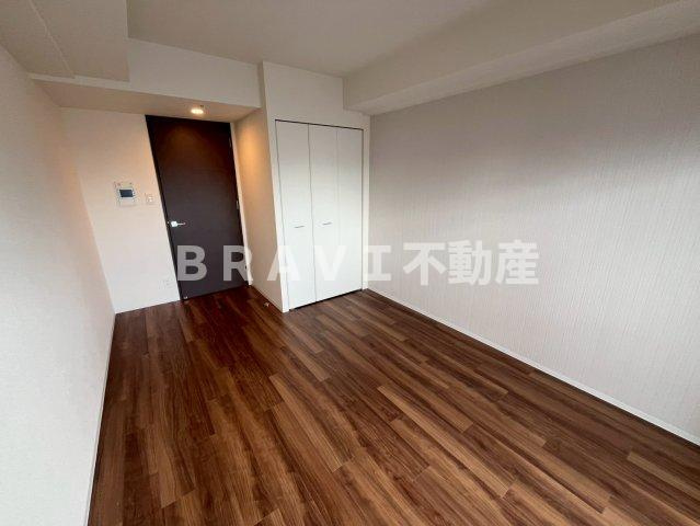 アプリーレ松屋町　BRAVI不動産の居間・リビング|【アプリーレ松屋町】おしゃれな居間です