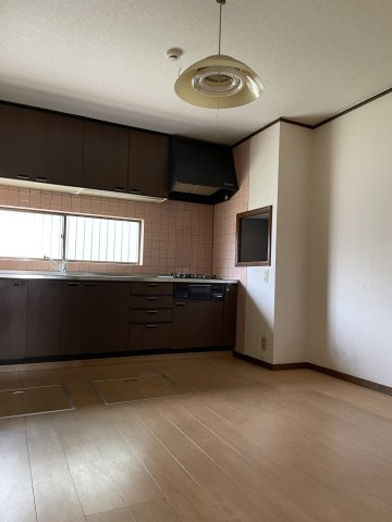 川越市広栄町　中古戸建の居間・リビング