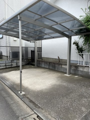 川越市広栄町　中古戸建の駐車場