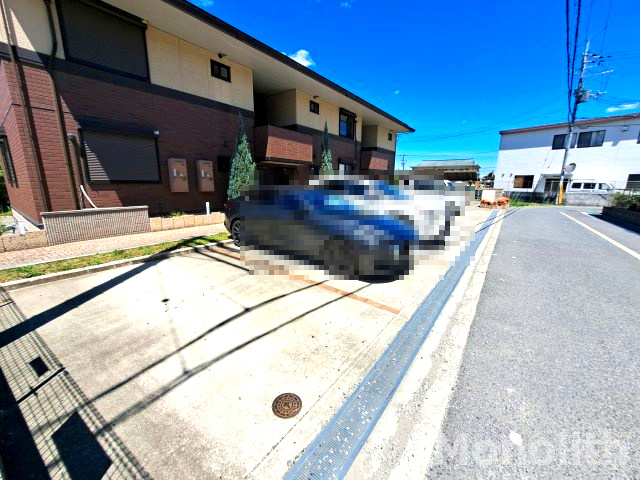 セジュールU南館の駐車場