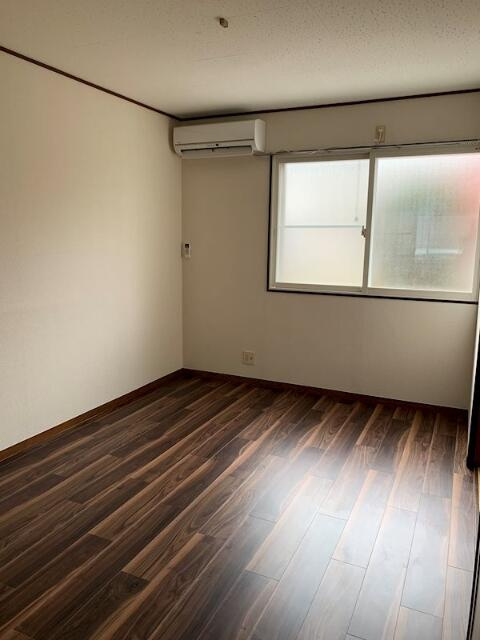 メゾンエスポアールの寝室|洋室６帖