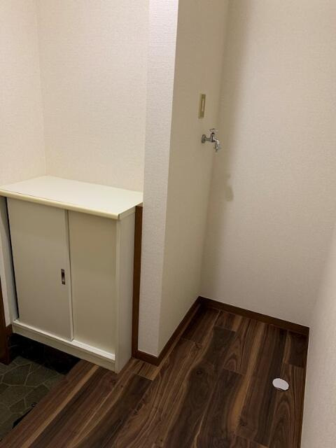 メゾンエスポアールの玄関|シューズボックス完備