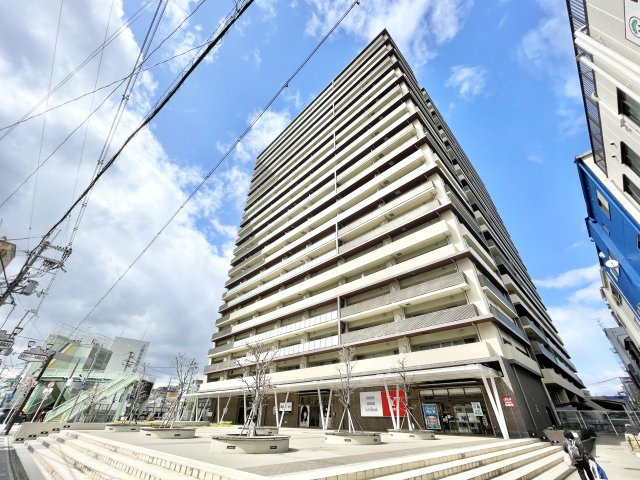 ブランズタワー香里園ロジュマンの外観