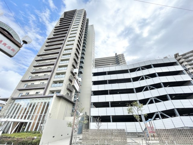 ブランズタワー香里園ロジュマンの外観