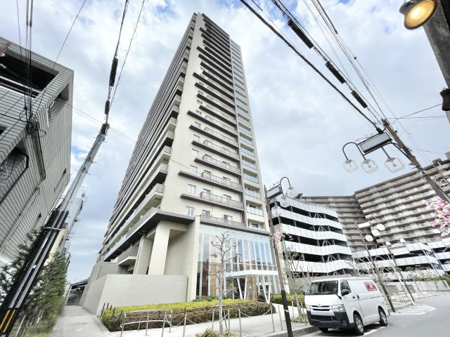 ブランズタワー香里園ロジュマンの外観