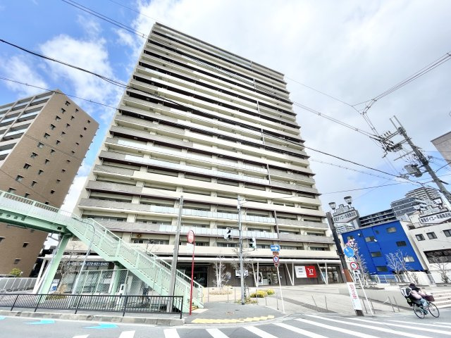 ブランズタワー香里園ロジュマンの外観