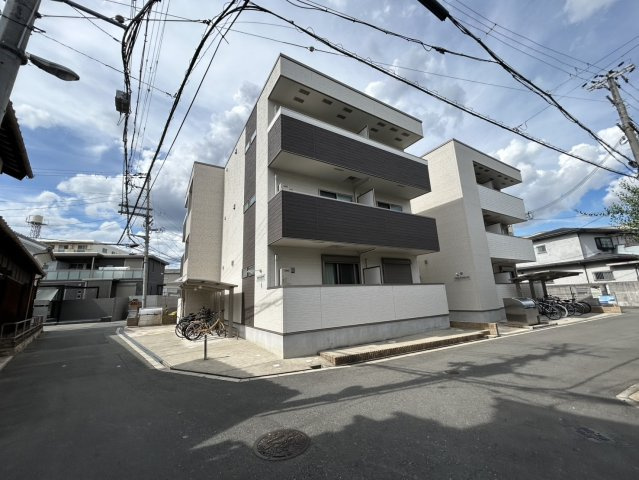 MAISON　DE　MUGET　WESTの外観