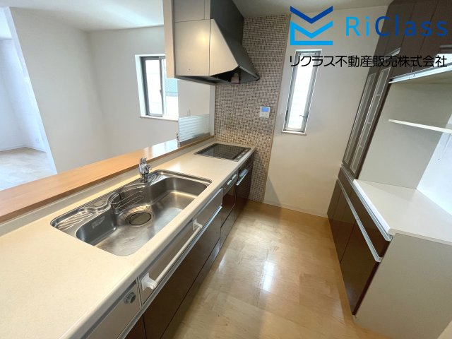 中古戸建　神戸市須磨区須磨浦通6丁目4-22のキッチン|キッチンでお料理をお楽しみください