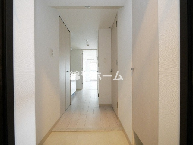 エスリード難波ステーションゲート サウステラスの玄関|シンプルで使いやすい玄関です