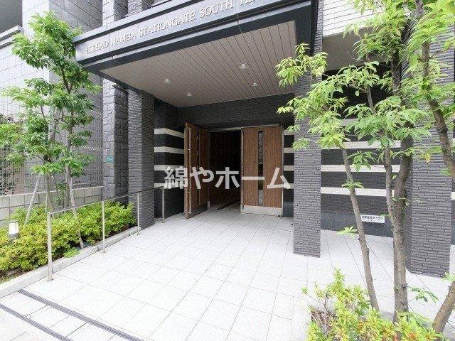 エスリード難波ステーションゲート サウステラスのエントランス|建物の内部です