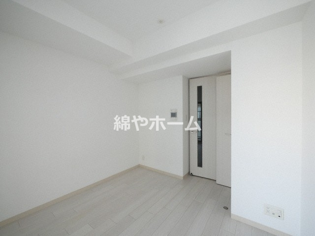 エスリード難波ステーションゲート サウステラスの居間・リビング|使いやすいリビングです