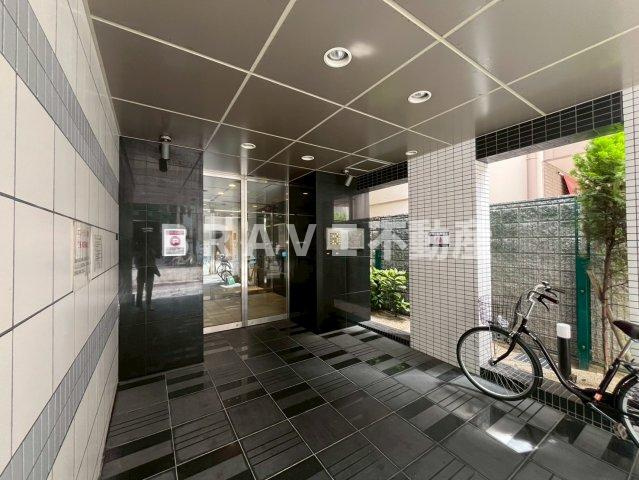 プライムアーバン堺筋本町　BRAVI不動産のエントランス|【プライムアーバン堺筋本町】エントランスです