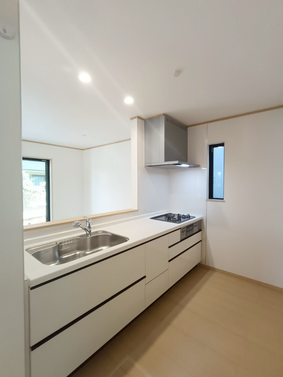 八潮市　緑町3丁目　新築戸建　　全2棟のキッチン|施工例です