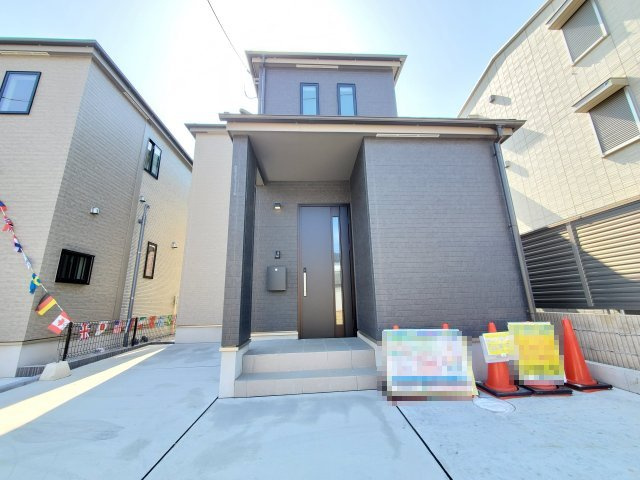八潮市　緑町3丁目　新築戸建　　全2棟