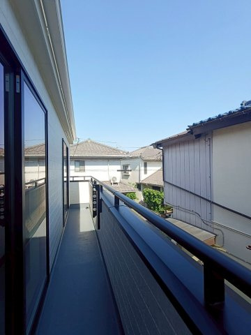 八潮市　緑町3丁目　新築戸建　　全2棟のバルコニー|施工例です