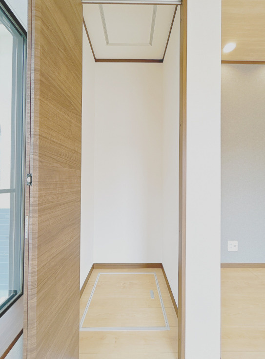 富士市吉原４丁目　中古戸建R　の収納|リフォーム済み・1階13帖LDK収納