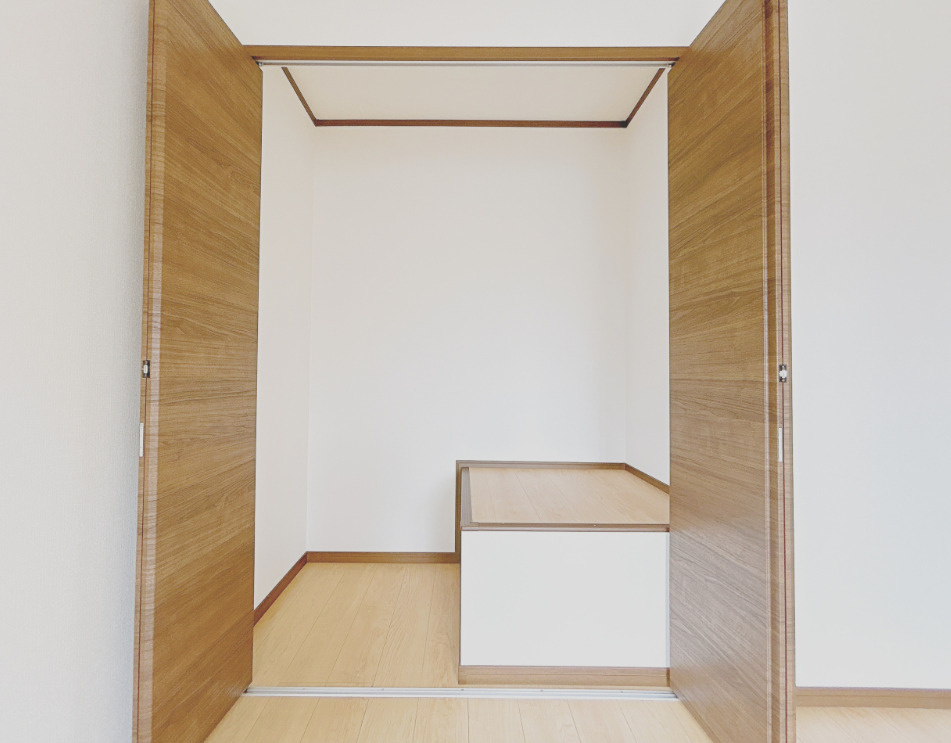 富士市吉原４丁目　中古戸建R　の収納|リフォーム済み・2階6帖洋室収納