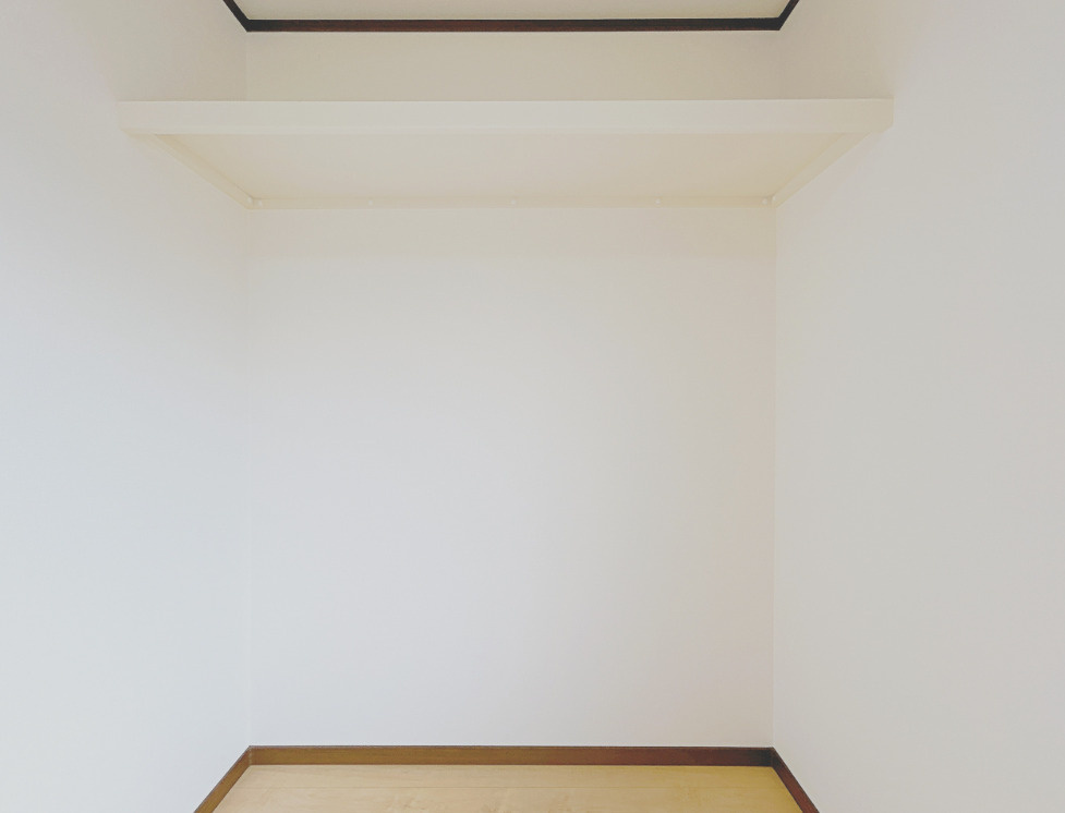 富士市吉原４丁目　中古戸建R　の収納|リフォーム済み・2階東側4.5帖洋室収納