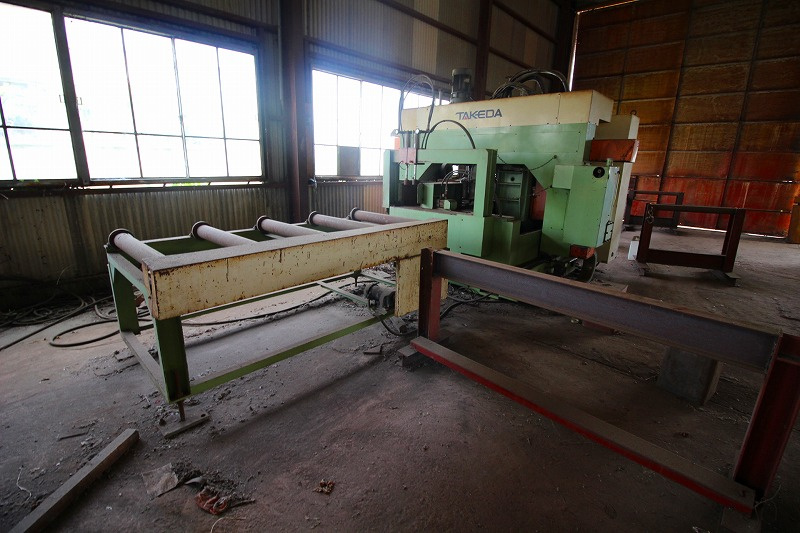 境港市外江町　売倉庫のその他|様々な機械が置かれております。
残置物は売主様にて撤去となります。